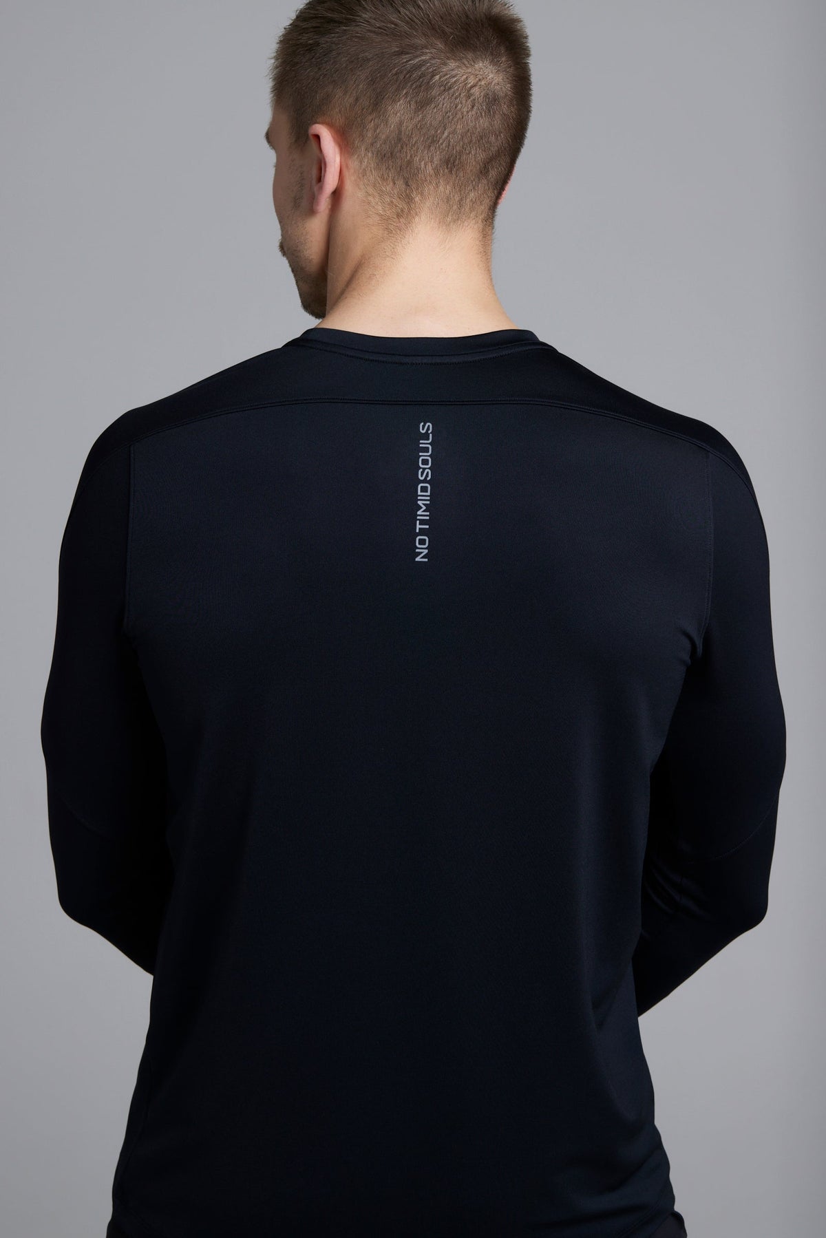 Men's AIRWRAP long sleeve running top in New Black - product photo 5 of 7