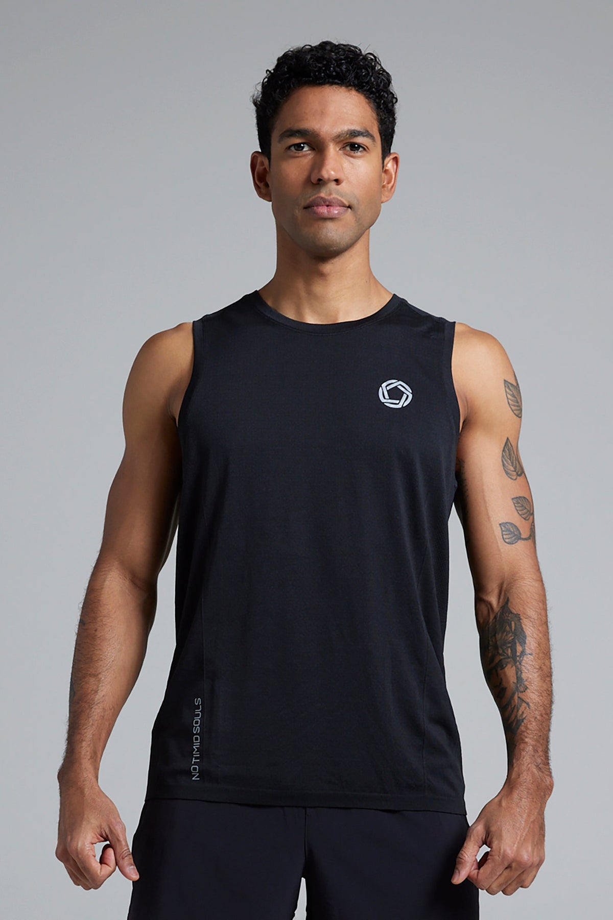 Men's GLIDE360 running singlet in New Black - product photo 1 of 8