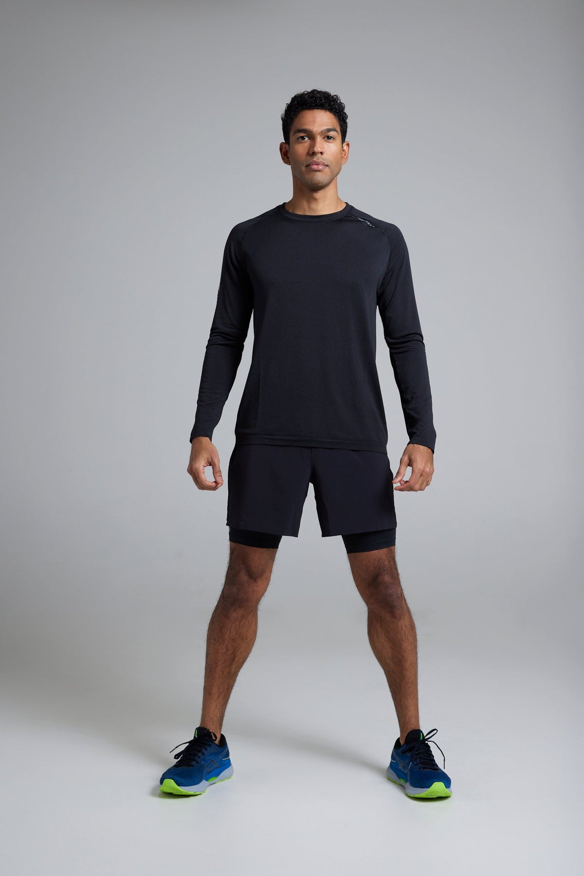Men's GLIDE360 long sleeve running top in New Black - product photo 2 of 10