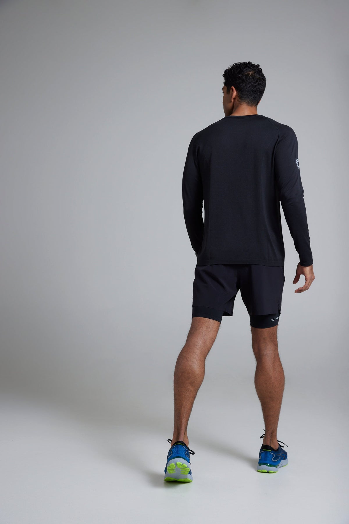 Men's GLIDE360 long sleeve running top in New Black - product photo 4 of 10