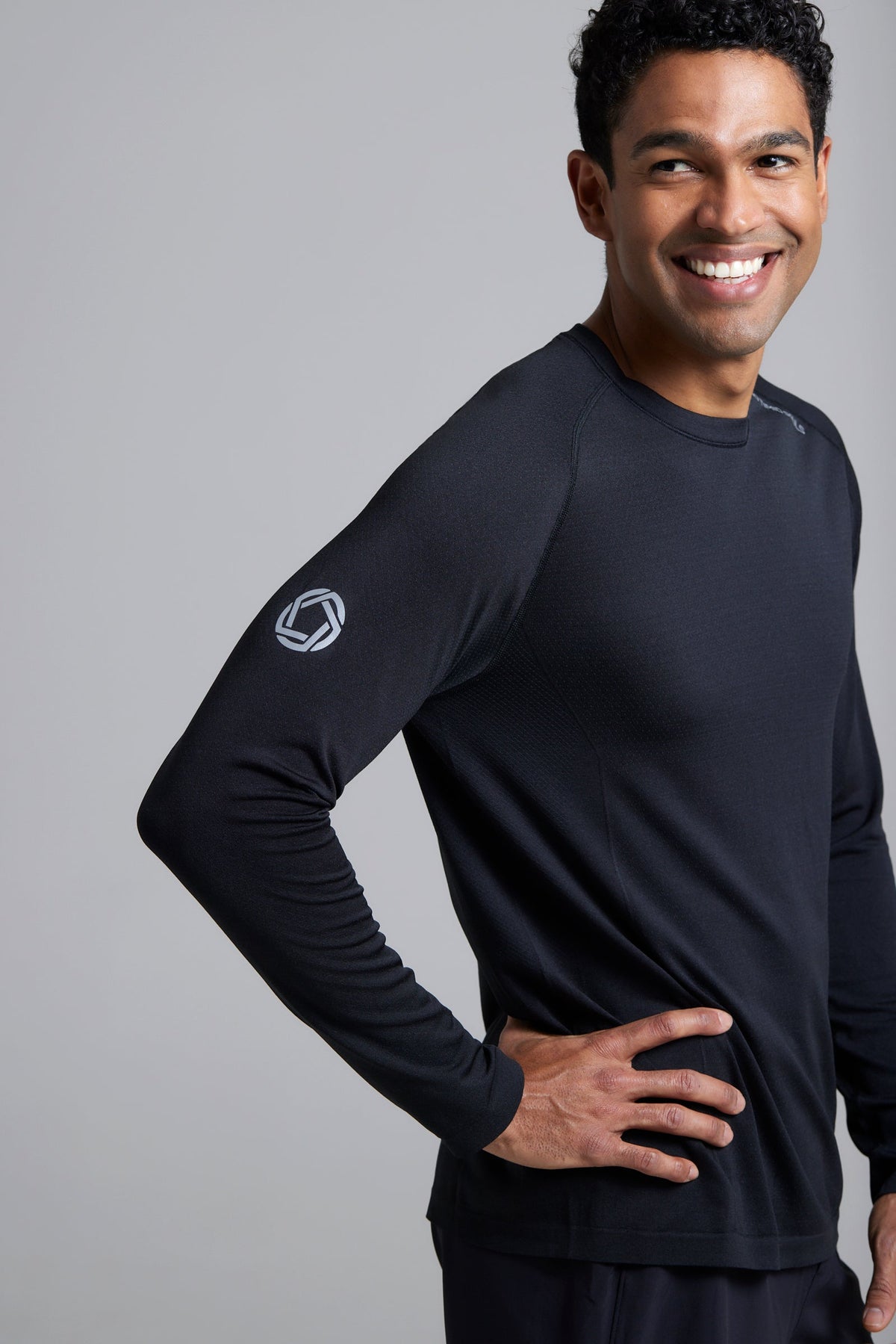 Men's GLIDE360 long sleeve running top in New Black - product photo 6 of 10