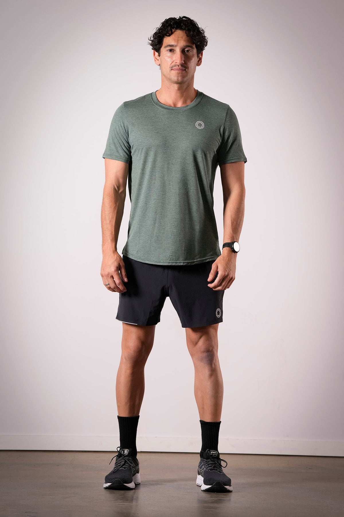Men's FLOWDRY Tempo running top in Forest Trail - product photo 1 of 4