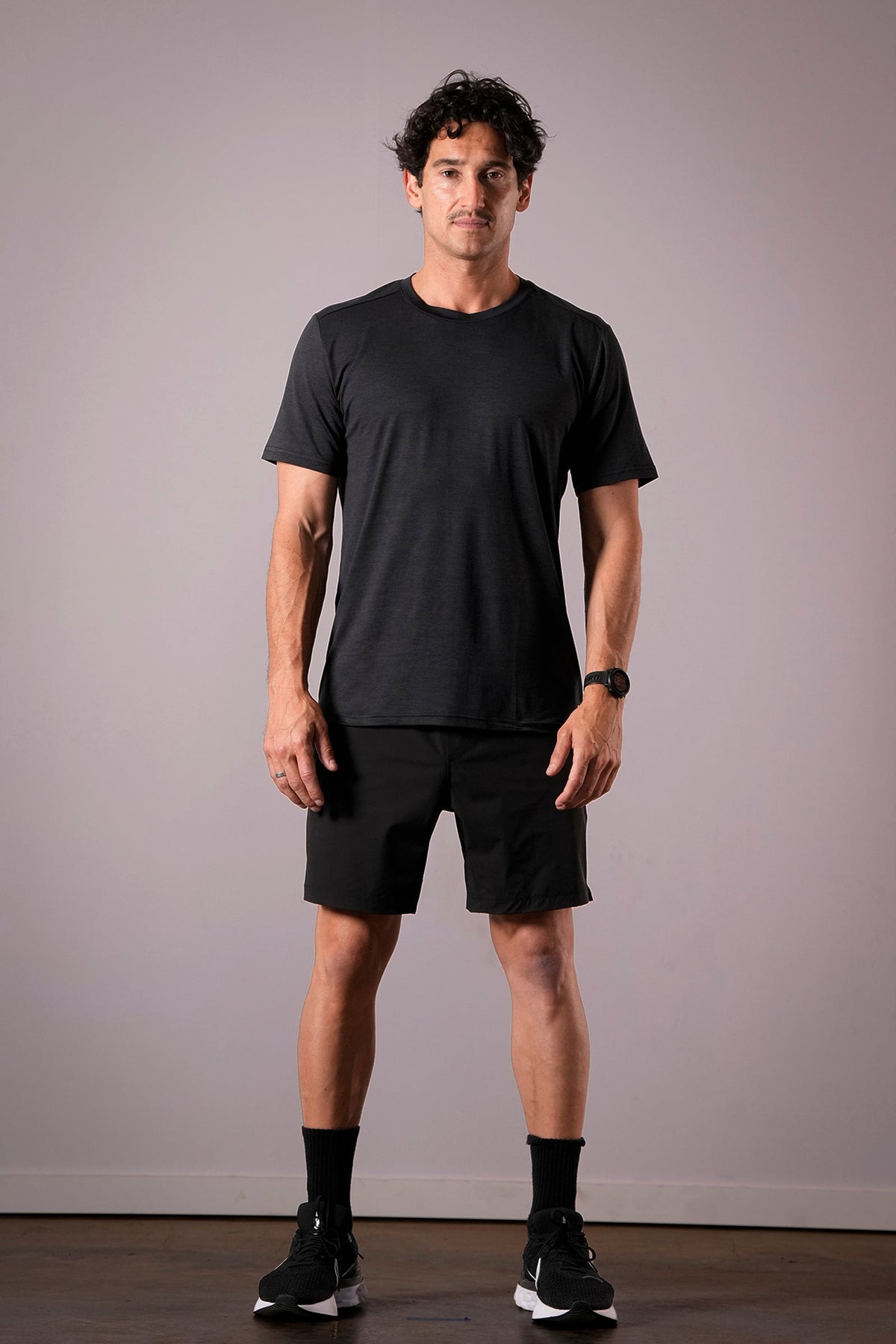 Men's Performance Luxe training top in New Black - product photo 1 of 4