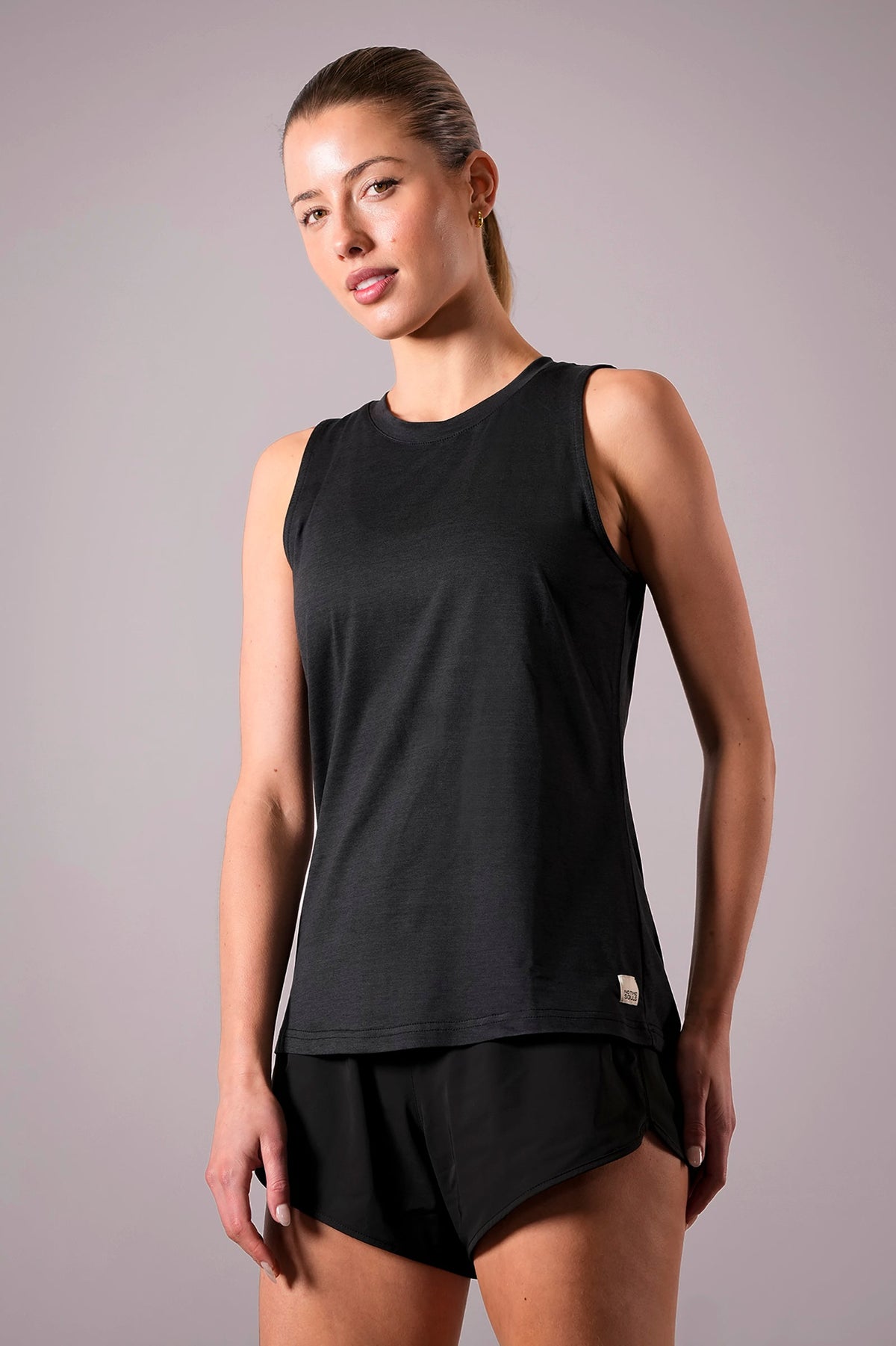 Women's Active Luxe training tank in New Black - product photo 1 of 4