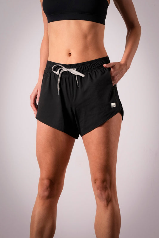 Women's EVERYWEAR 4-inch lined running shorts in New Black - product photo 1 of 4