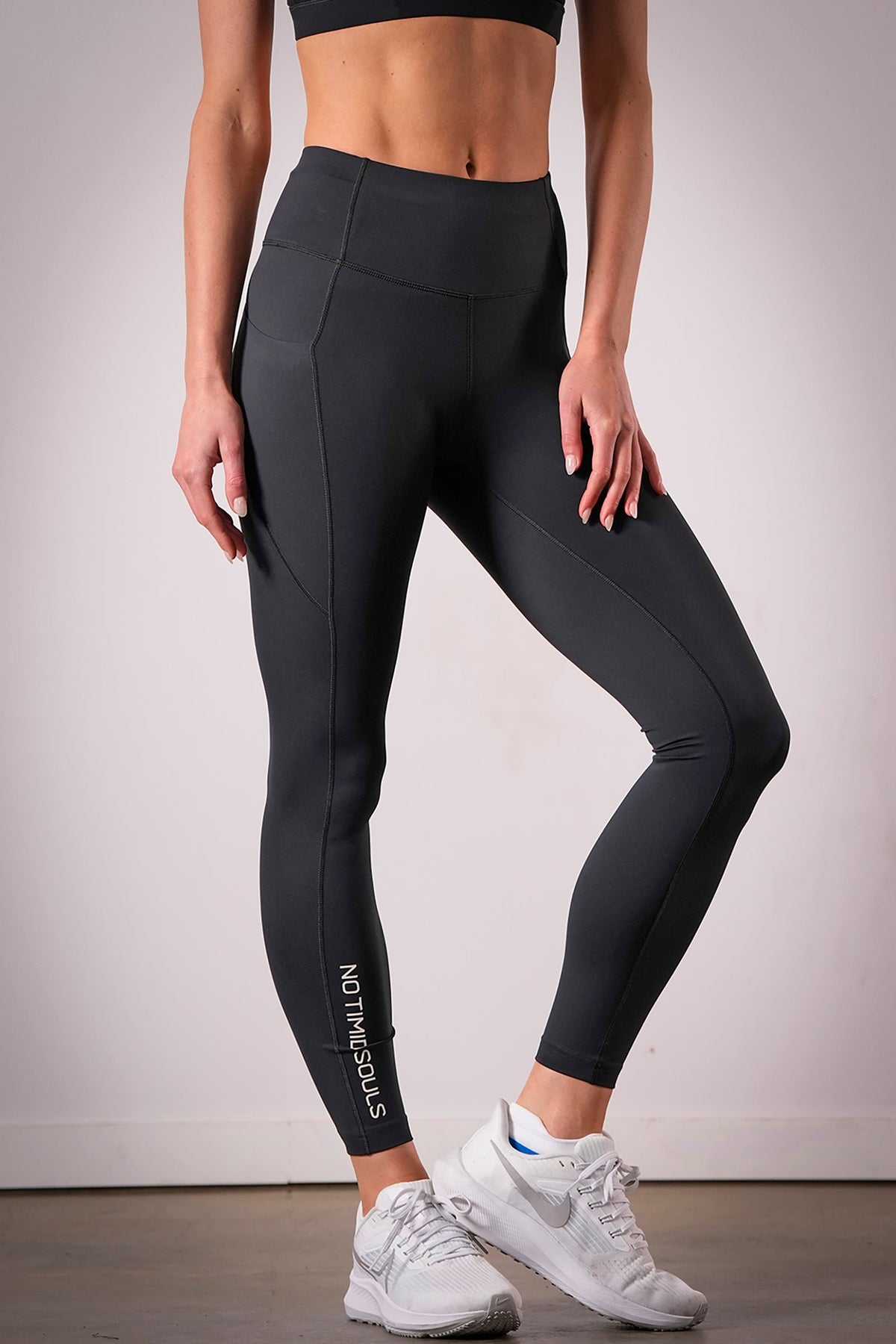 Women's BODYSENSE 2.0 running leggings in New Black - product photo 1 of 4