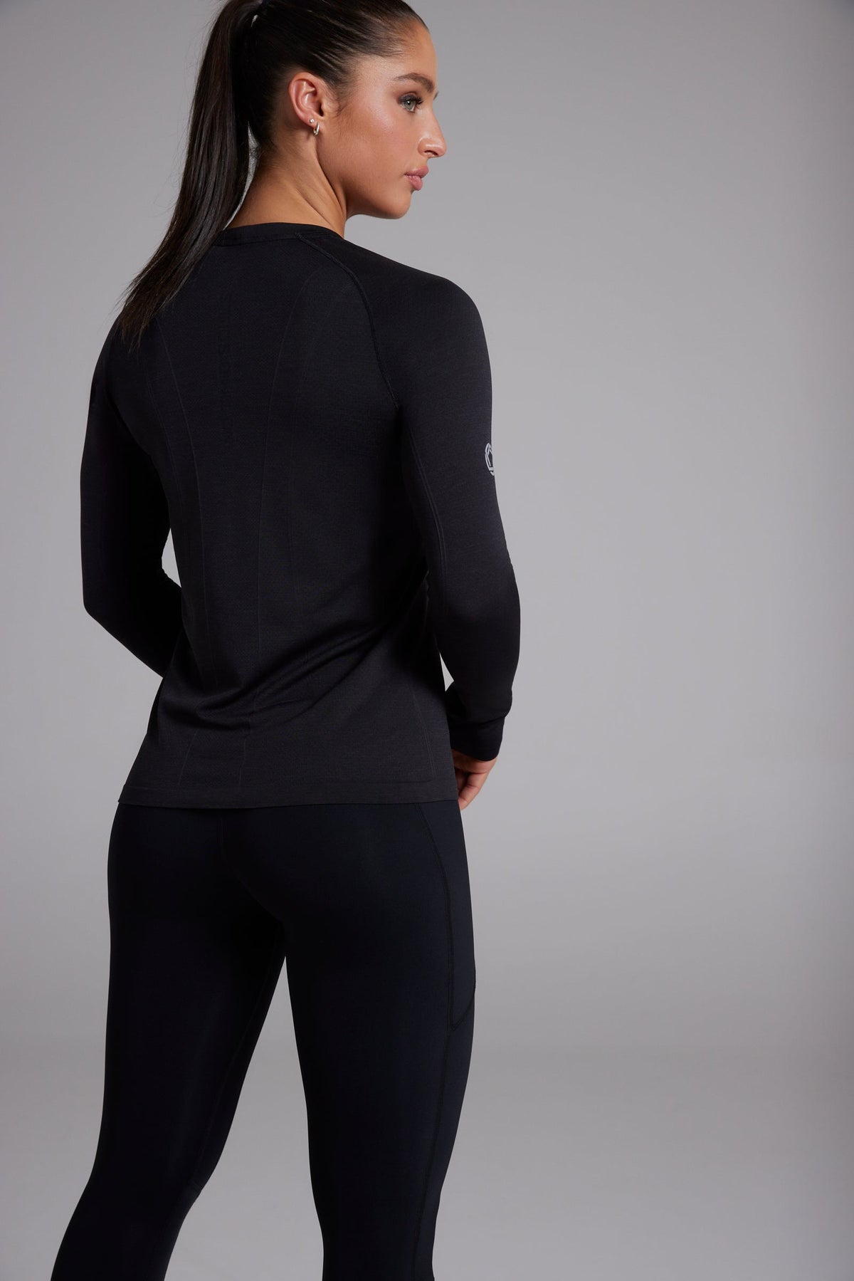 Women's GLIDE360 fitted long sleeve running top in New Black - product photo 3 of 9