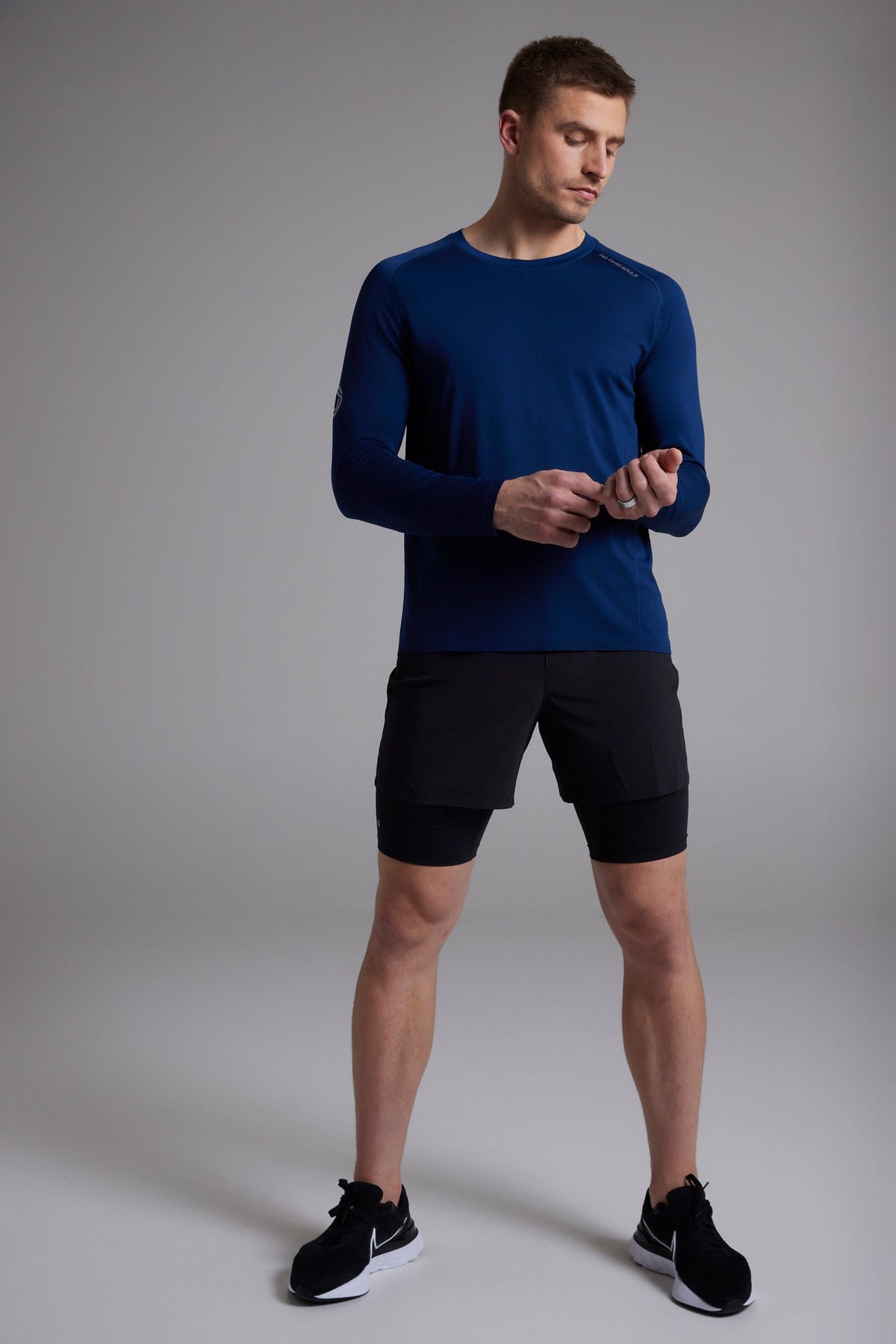 Men's GLIDE360 long sleeve running top in United in Navy - product photo 2 of 6