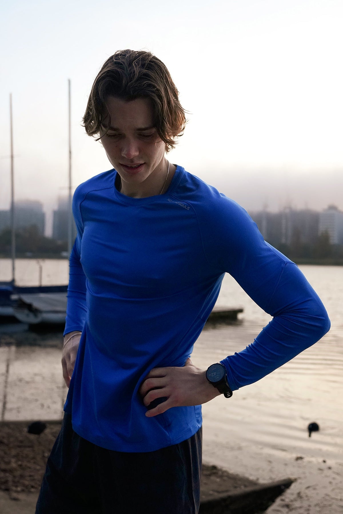 Men's AIRWRAP long sleeve running top in Pacific Ocean Blue - product photo 1 of 4