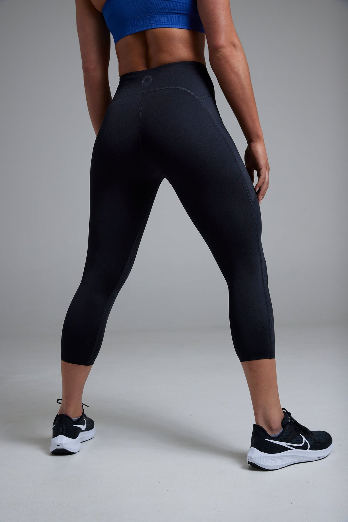Women's BODYSENSE cropped running leggings in New Black - product photo 4 of 7