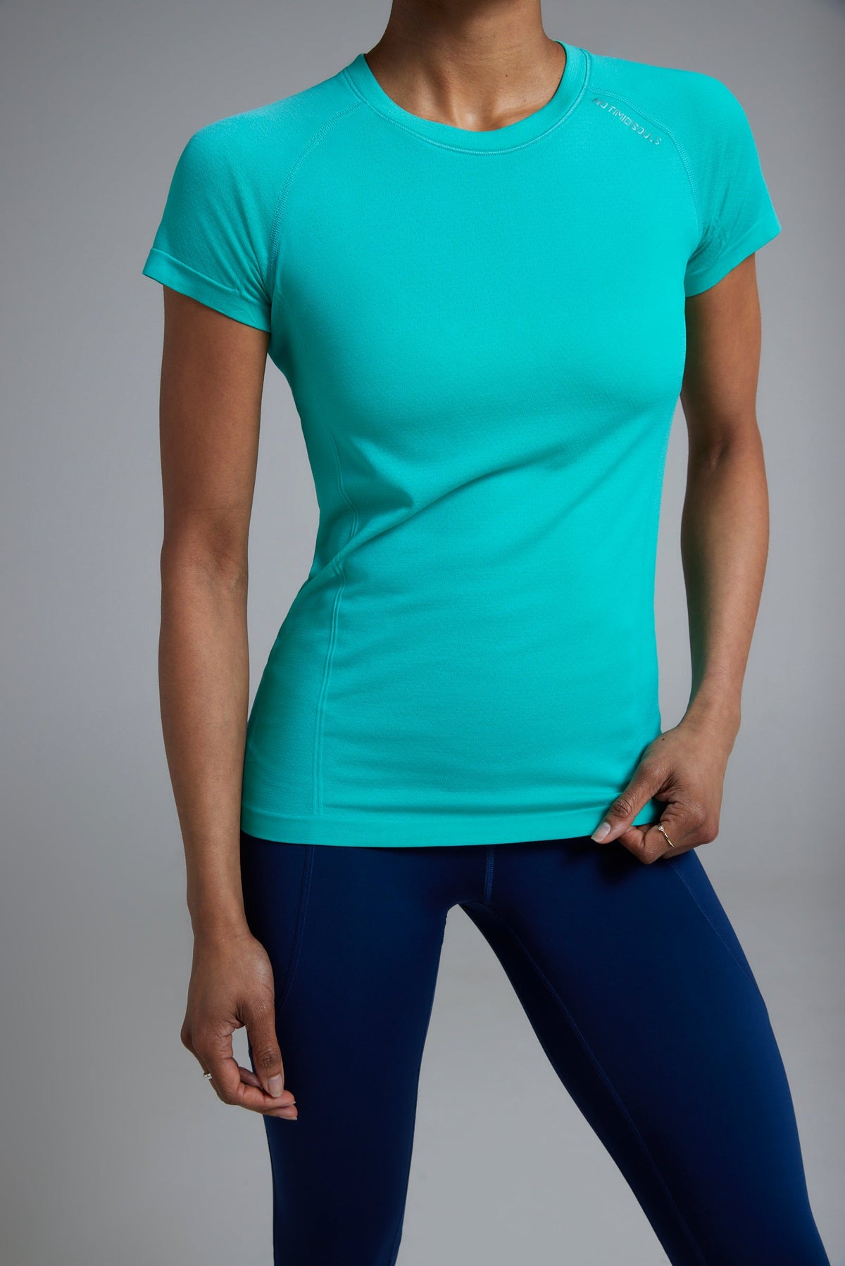 Women's GLIDE360 fitted running top in Bondi Turquoise - product photo 3 of 6