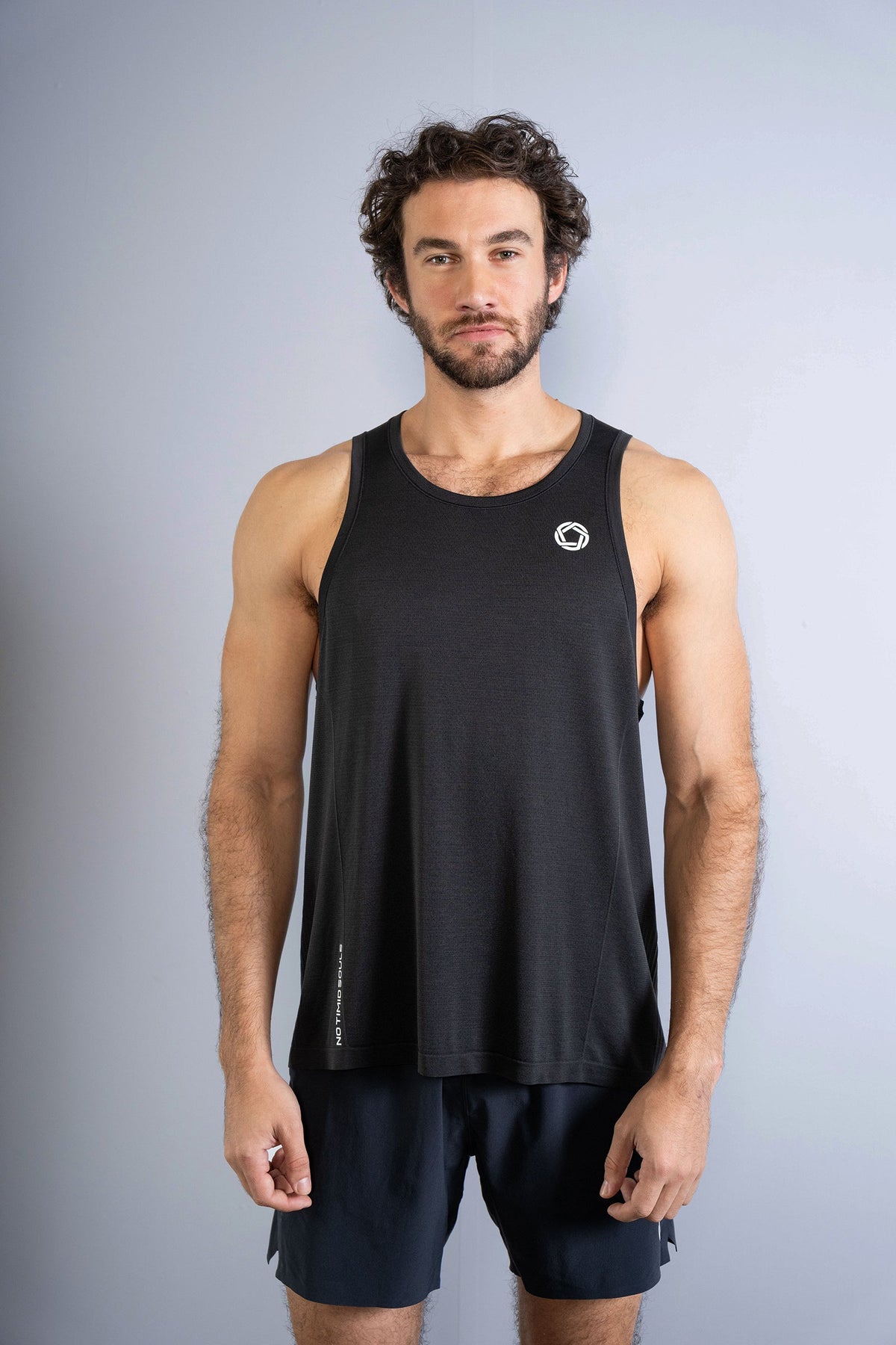 Men's GLIDE360 running singlet in New Black - product photo 1 of 4