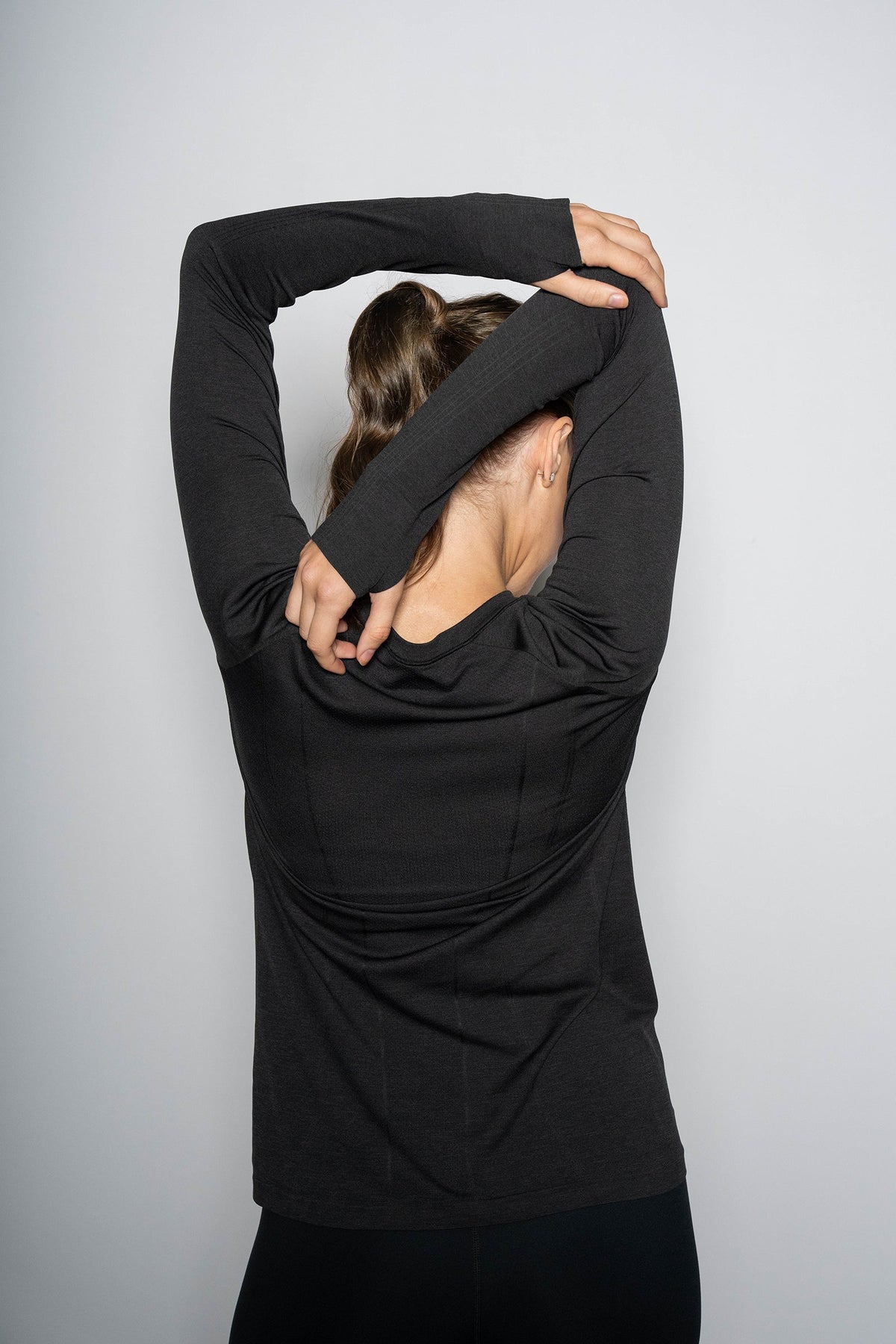 Women's GLIDE360 fitted long sleeve running top in New Black - product photo 7 of 9