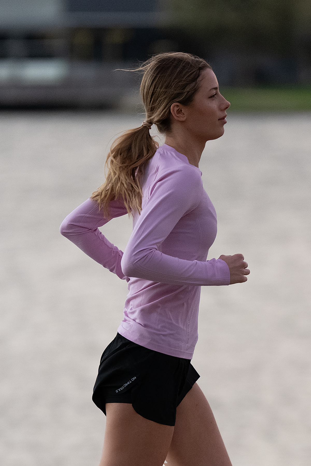 Women's GLIDE360 long sleeve running top in Forever Pink - product photo 3 of 4