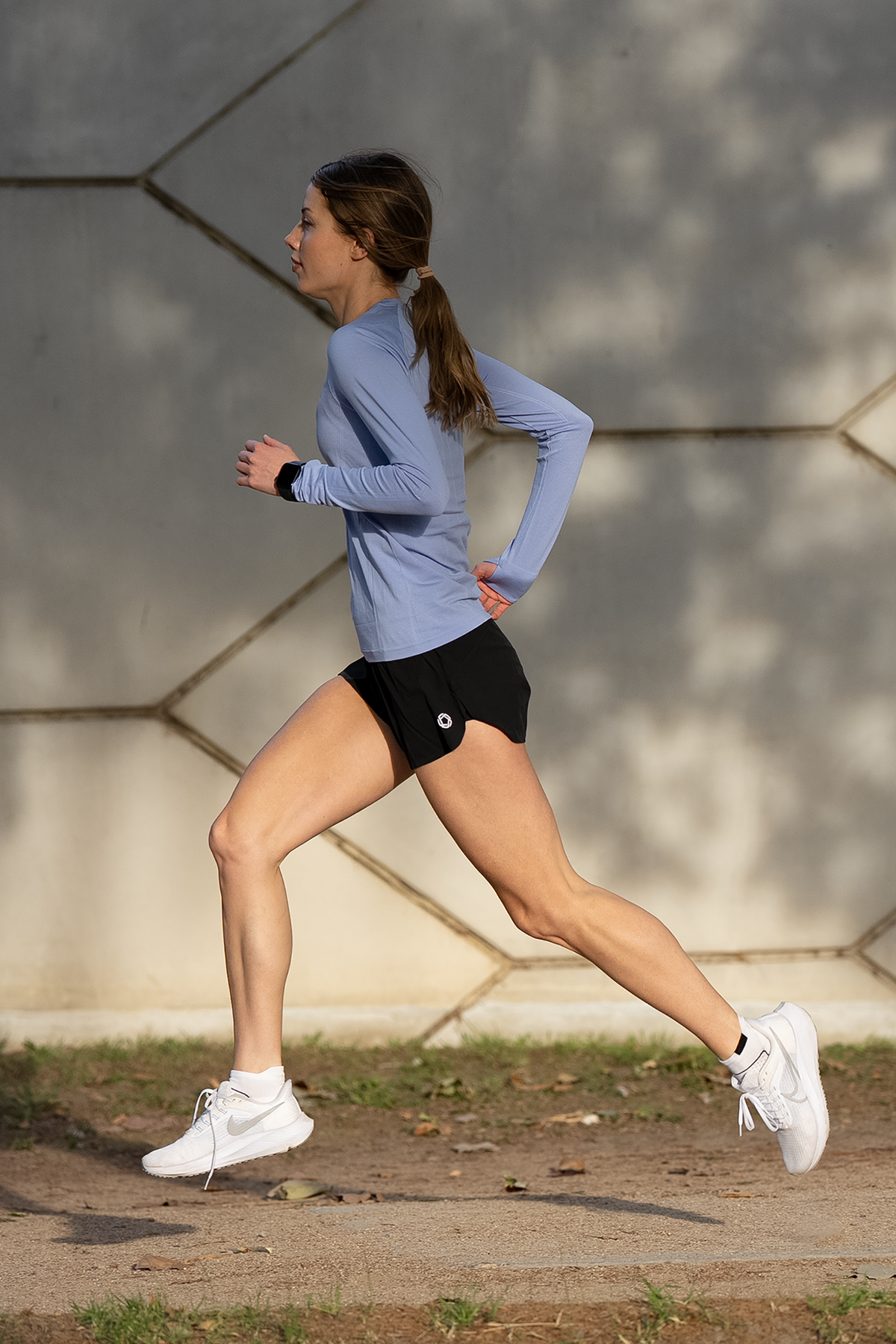 Women's GLIDE360 long sleeve running top in California Sky - product photo 3 of 4