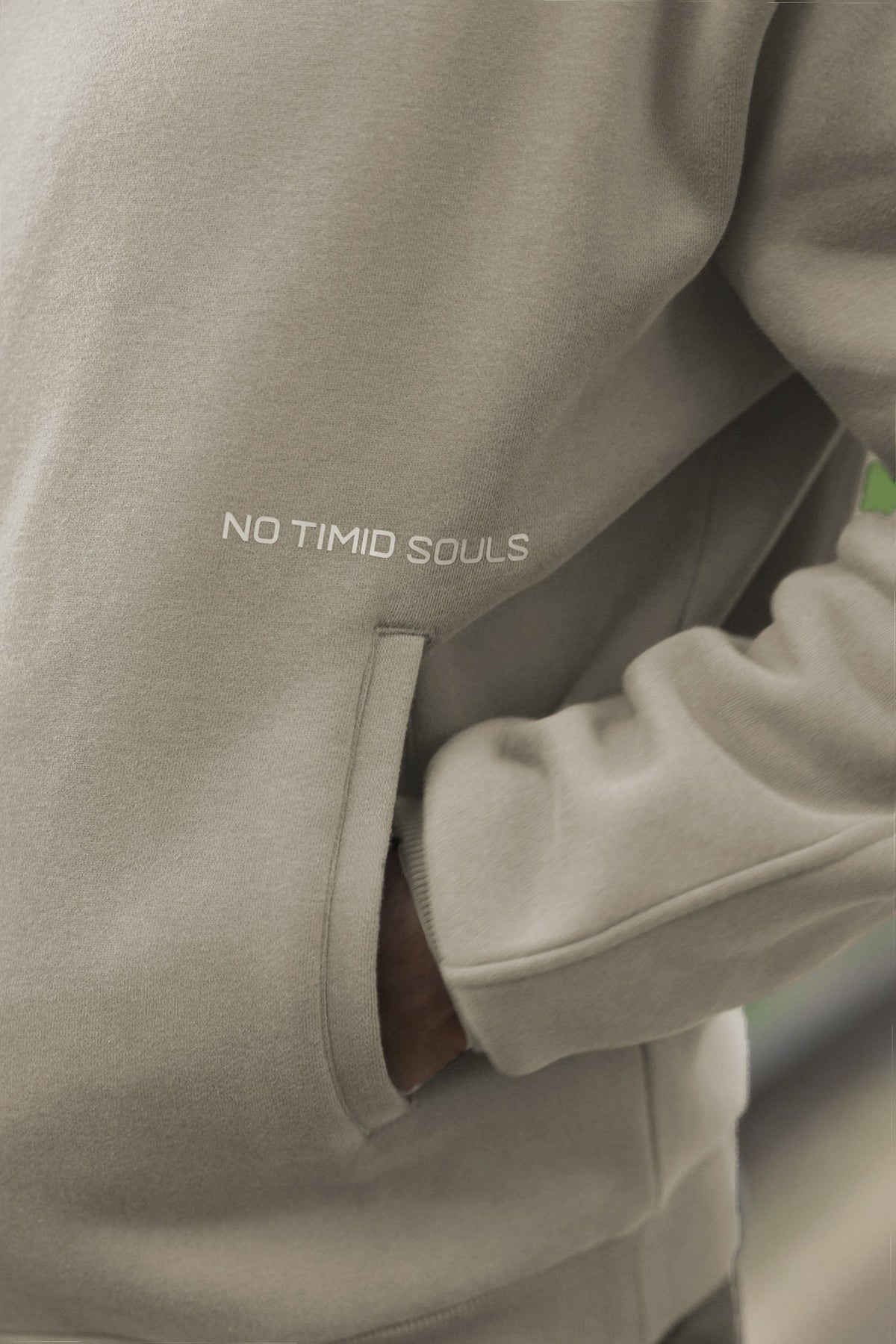 Women's EVERYWEAR oversize hoodie in Surf Coast Sand - product photo 4 of 4
