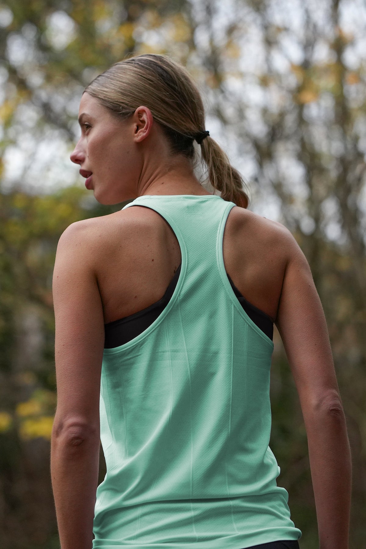 Women's GLIDE360 fitted running singlet in Spearmint - product photo 3 of 4