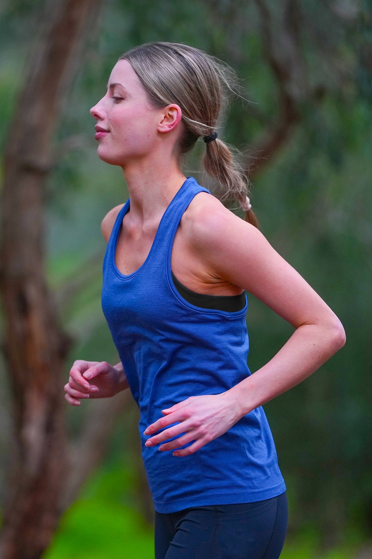 Women's GLIDE360 fitted running singlet in Pacific Ocean Blue Marle - product photo 3 of 4